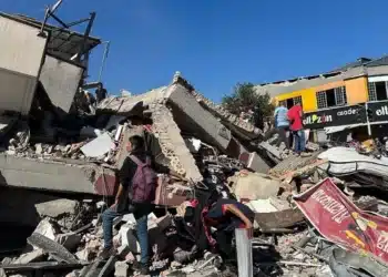 Sobe para 240 o número de mortos em terremoto na Colômbia