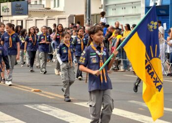 Desfile Cívico-Militar reúne cerca de 15 mil pessoas e encerra Semana da Pátria em Araxá