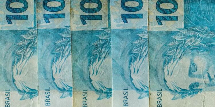 Banco Central corta a taxa básica de juros para 13,75% ao ano, pela 5ª vez seguida