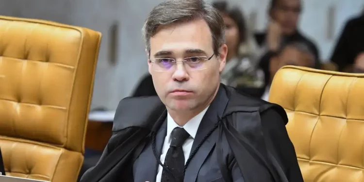 Mendonça será relator de ação no TSE contra reajuste do Bolsa Família