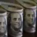 Dólar abre em queda, mas se mantém acima de R$ 5 nesta terça (20/10)