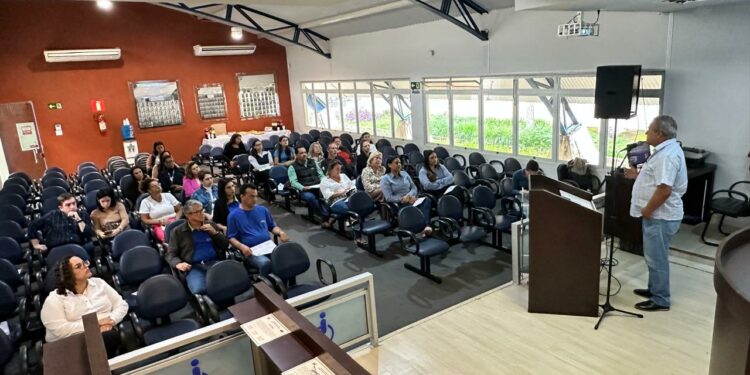 Conselho Municipal de Saúde empossa novos membros para o quadriênio 2026-2030