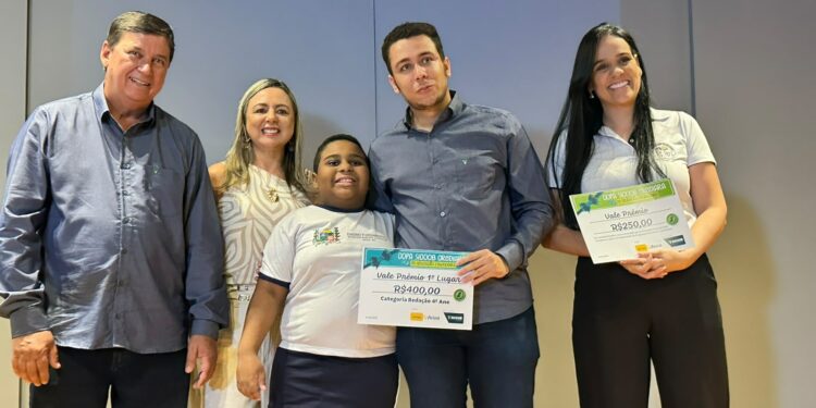 Alunos da rede municipal de Araxá são premiados na Copa Sicoob de Educação Financeira
