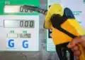 A 16 dias do 2° turno, governo Lula zera impostos federais sobre a gasolina