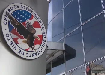 Embaixadas alegam risco de segurança em razão das eleições e emitem alerta; EUA suspenderam atendimento