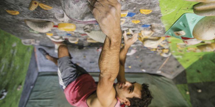 Aulas de escalada indoor