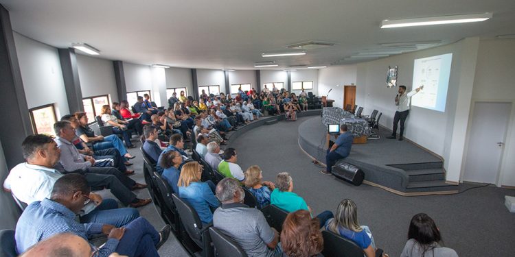 Prefeitura apresenta diagnóstico da realidade de crianças, adolescentes e idosos