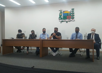 Prefeitura anuncia multas para bares e restaurantes e pessoas com aglomerações em casa