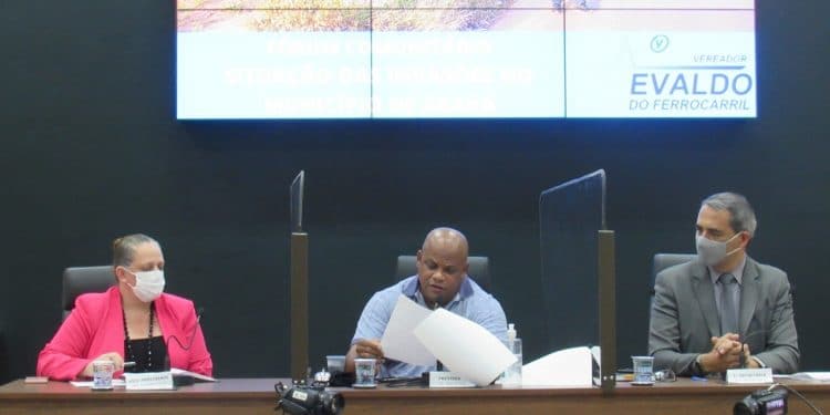 Fórum Comunitário debate situação das invasões no município