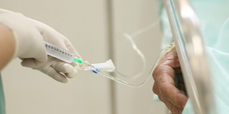 Secretaria de Saúde afirma que falta de profissionais pode deixar o sistema em colapso