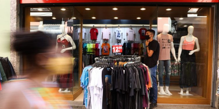 Mais da metade dos brasileiros quer comprar presentes no Dia das Mães