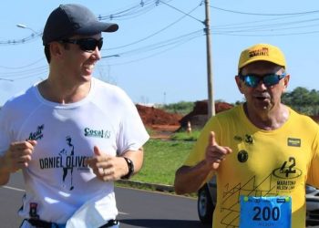 Hermom Dourado lança livro do ultramaratonista mineiro, Nilson Lima, em Uberlândia