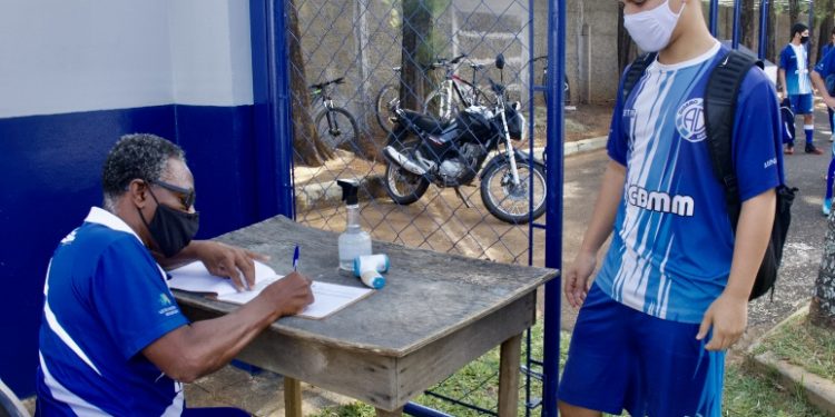 Dínamo retorna atividades presenciais seguindo medidas de prevenção