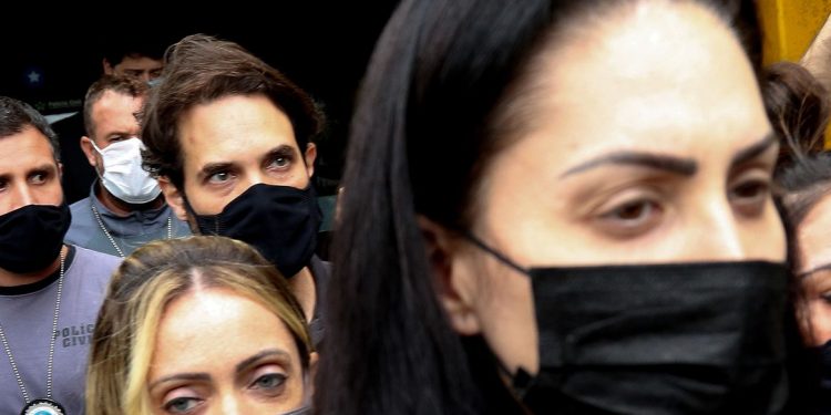 Nova defesa de mãe do menino Henry insiste em outro depoimento