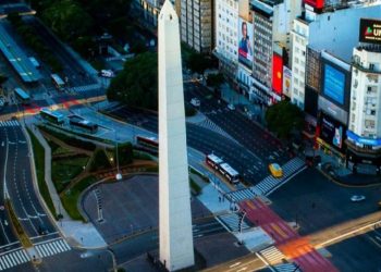 Argentina amplia toque de recolher obrigatório