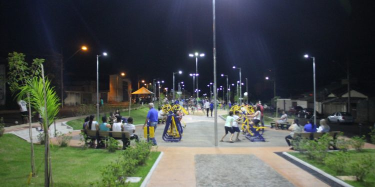 Prefeitura entrega mais uma obra para a Vila Silvéria