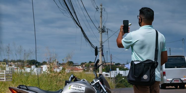 IPDSA intensifica fiscalização de fios soltos nas ruas da cidade