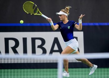 Billie Jean King Cup: Brasil e Polônia empatam em 1º dia de confronto