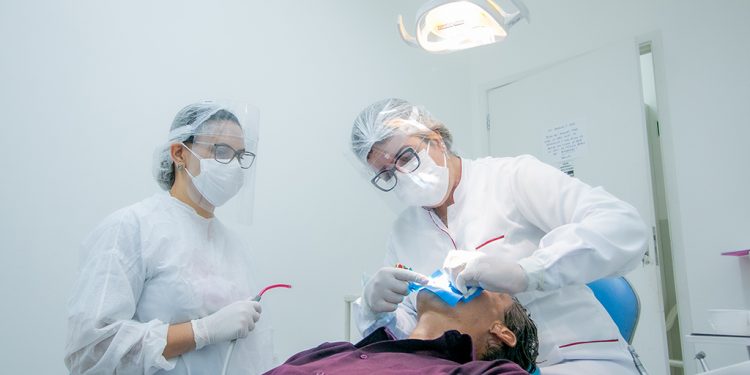 Prefeitura de Araxá retoma gradativamente atendimento odontológico nas Unidades de Saúde
