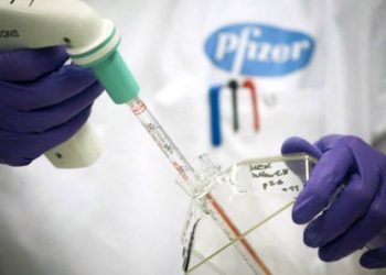 Pfizer: 1 milhão de doses da vacina serão distribuídas em maio