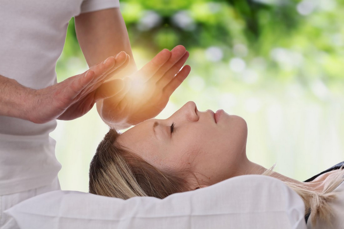 Como aliviar o Estresse com a Terapia Reiki? • Guia da Alma na TV