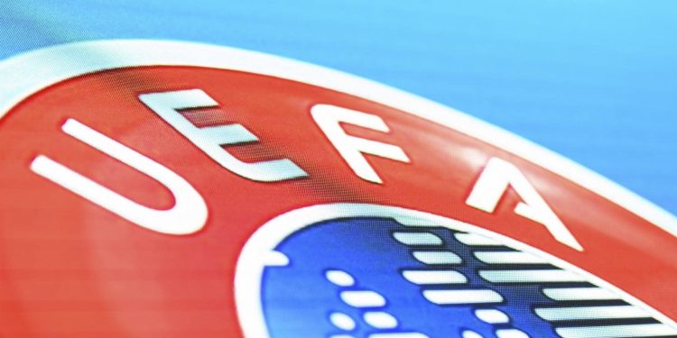 Uefa ameaça banir clubes envolvidos na criação de novo torneio europeu