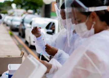 Araxá começa vacinação de idosos entre 80 e 84 anos nesta quinta