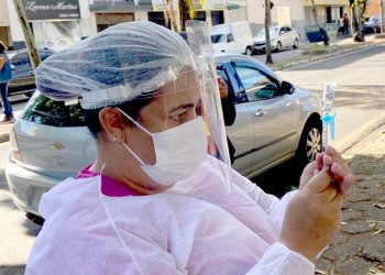 Araxá realiza aplicação da 2ª dose para idosos de 69 anos nesta sexta