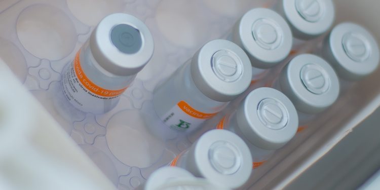 Vacinação de profissionais de saúde