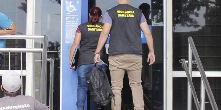 Agências e correspondentes bancários são fiscalizados em Araxá